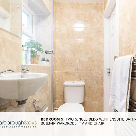 - Luxury Townhouse Ideal For Large Groups - Hot Tub *