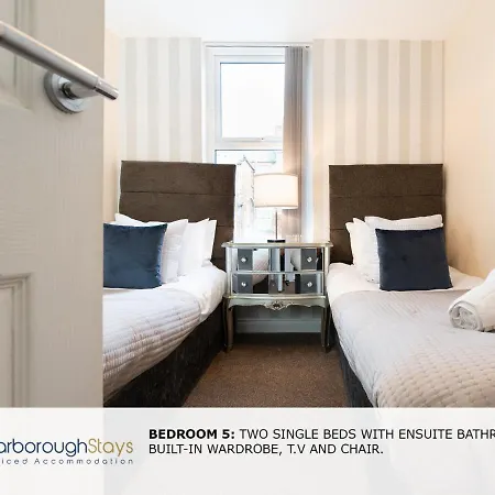 - Luxury Townhouse Ideal For Large Groups - Hot Tub Hébergement de vacances