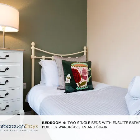 - Luxury Townhouse Ideal For Large Groups - Hot Tub