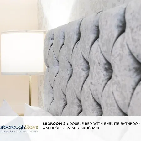 Дом отдыха - Luxury Townhouse Ideal For Large Groups - Hot Tub *