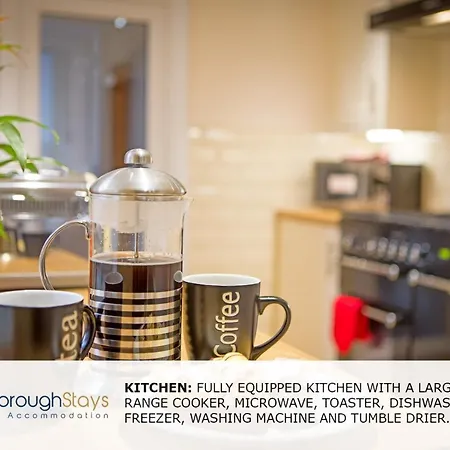 - Luxury Townhouse Ideal For Large Groups - Hot Tub * Scarborough