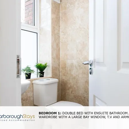 - Luxury Townhouse Ideal For Large Groups - Hot Tub *