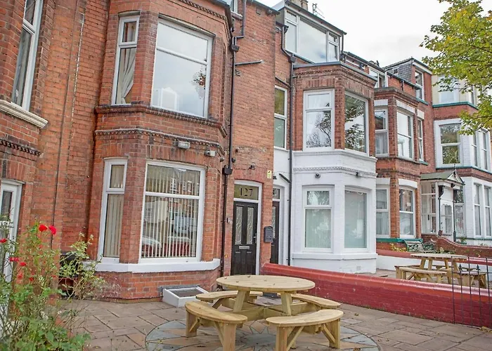 - Luxury Townhouse Ideal For Large Groups - Hot Tub Nyaraló Scarborough