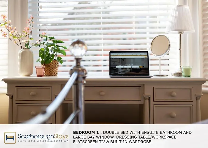 Nyaraló - Luxury Townhouse Ideal For Large Groups - Hot Tub