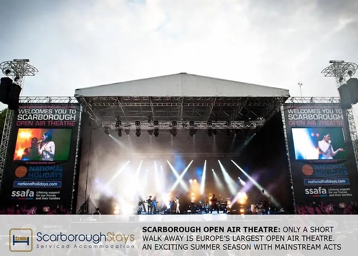 - Luxury Townhouse Ideal For Large Groups - Hot Tub