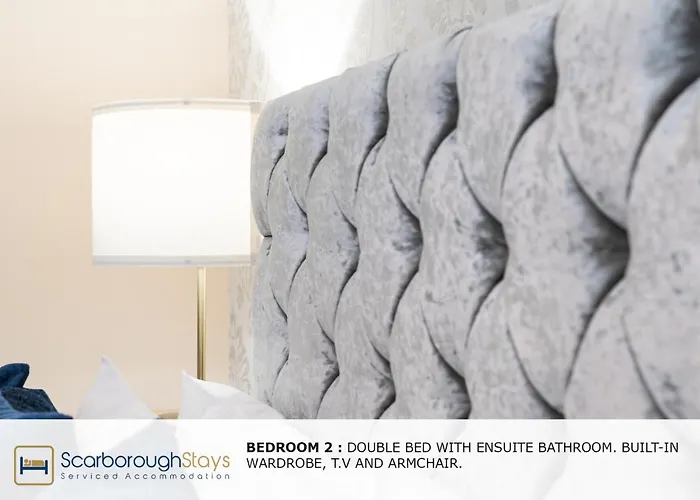 Nyaraló - Luxury Townhouse Ideal For Large Groups - Hot Tub *