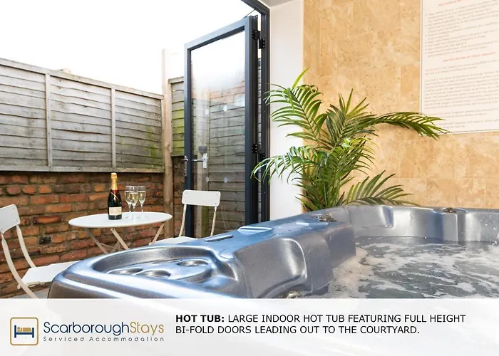 - Luxury Townhouse Ideal For Large Groups - Hot Tub * Scarborough