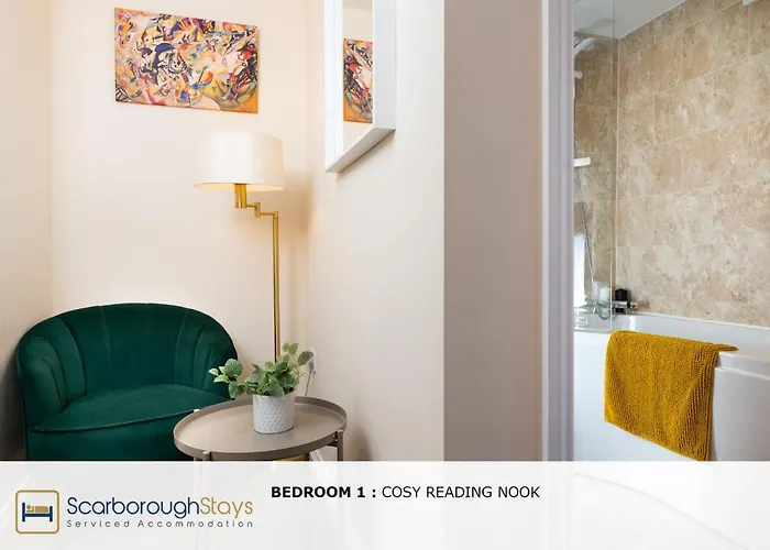 Nyaraló - Luxury Townhouse Ideal For Large Groups - Hot Tub