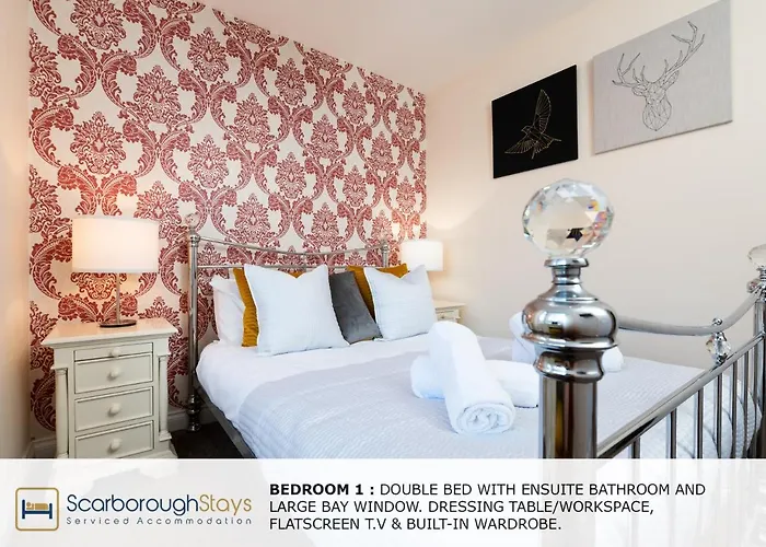 Nyaraló - Luxury Townhouse Ideal For Large Groups - Hot Tub