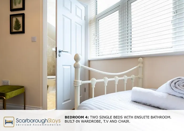 Nyaraló - Luxury Townhouse Ideal For Large Groups - Hot Tub