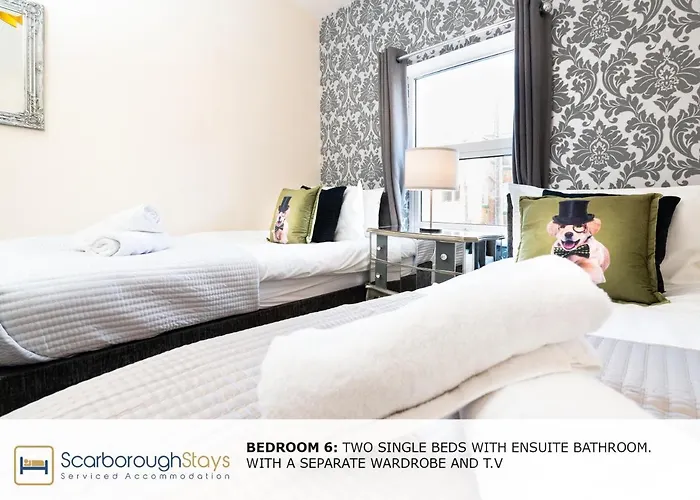 Nyaraló - Luxury Townhouse Ideal For Large Groups - Hot Tub