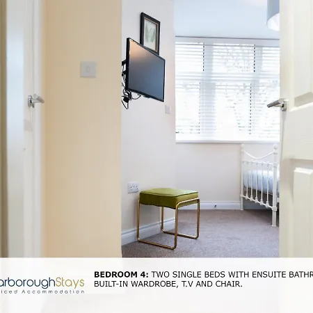 - Luxury Townhouse Ideal For Large Groups - Hot Tub